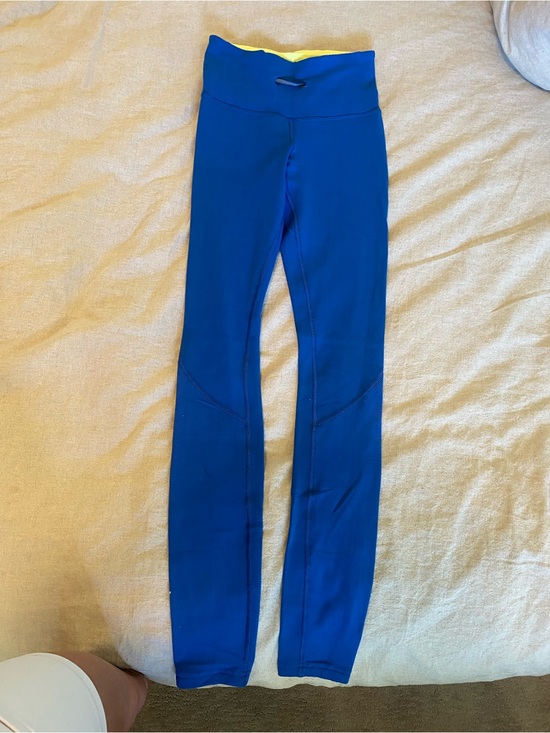 lululemon athletica Pants - Lululemon reversible Blue/grey Athletic Leggings with Yellow Waistband
